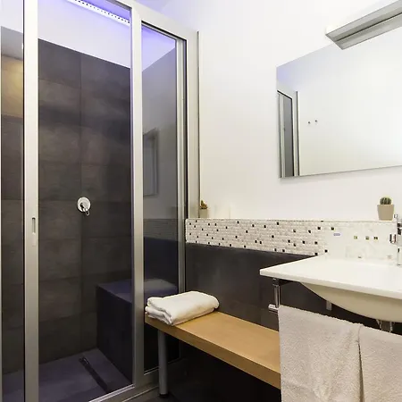 Central Rooms Il Re Guest house *